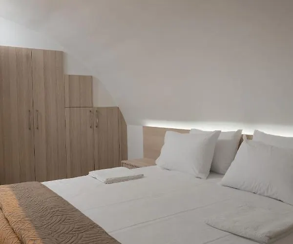 Edel * Chania (Crete)